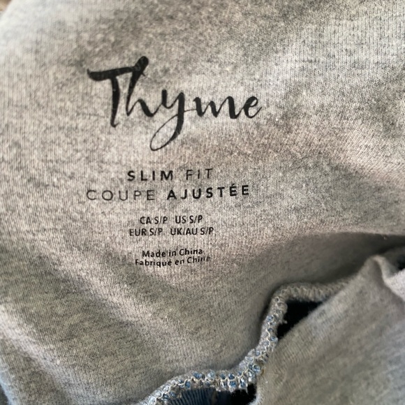 Thyme Maternity jeans - Picture 2 of 3